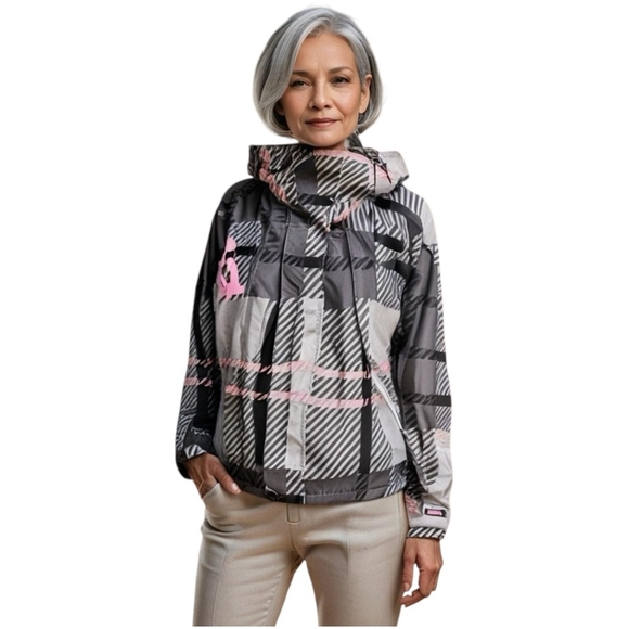 DC Gray Pink Snowboarding Ski Jacket Women's Winter Jacket Hooded Puffer Jacket - Picture 1 of 10